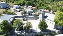 Κεντρική πλατεία Φούρκα Κονίτσης