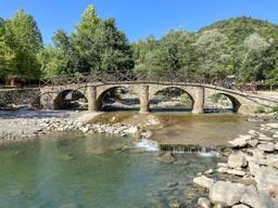 Νεστόριο, River party